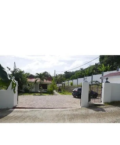 Ogumka, Self Catering , Beoliere, Mahe * Victoria