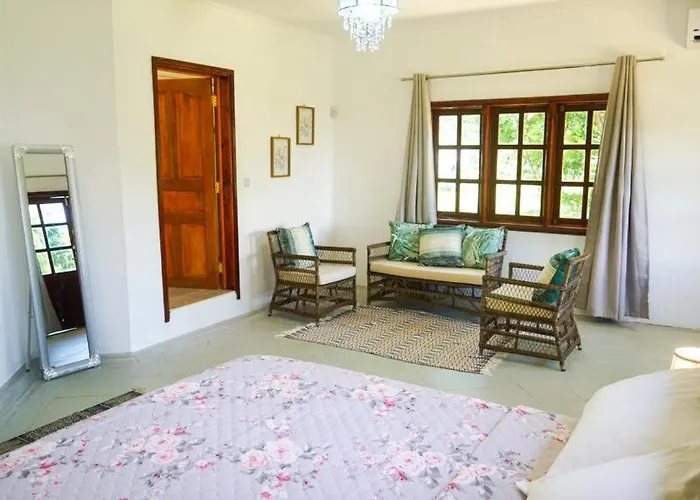 Ogumka, Self Catering , Beoliere, Mahe Pensionat Victoria