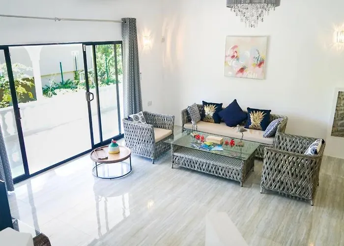 Pensionat Ogumka, Self Catering , Beoliere, Mahe