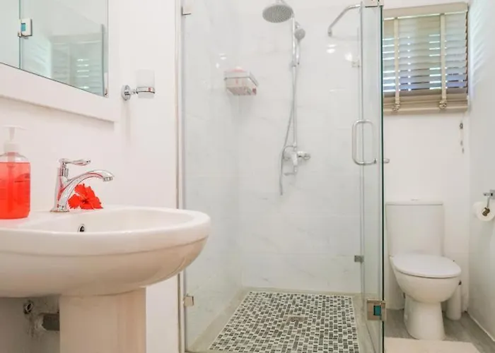 Ogumka, Self Catering , Beoliere, Mahe Victoria